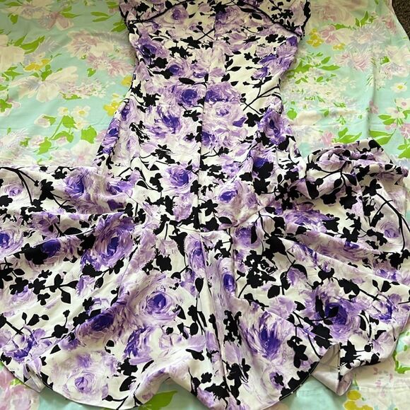 Naeem Khan Silk Mermaid Style Midi Floral Dress - 6 - Picture 15 of 15